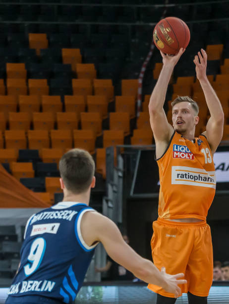 中国选手何 中国选手何