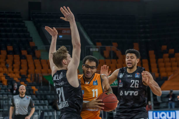 分两期支付 分两期支付